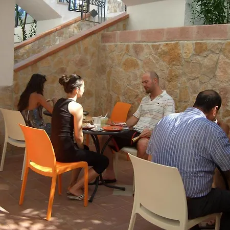 Bed & Breakfast Rose 3*