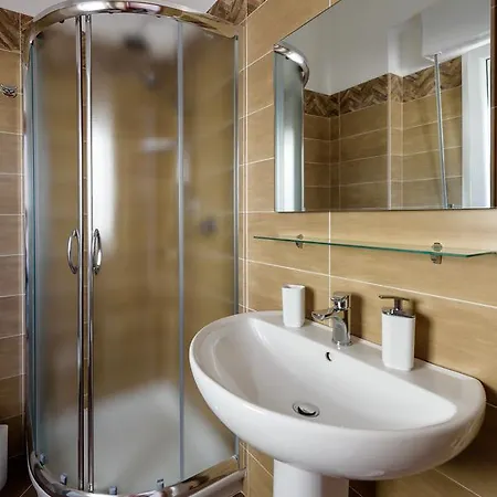 Oda ve Kahvaltı Rose