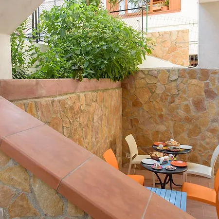 Oda ve Kahvaltı Rose Peschici