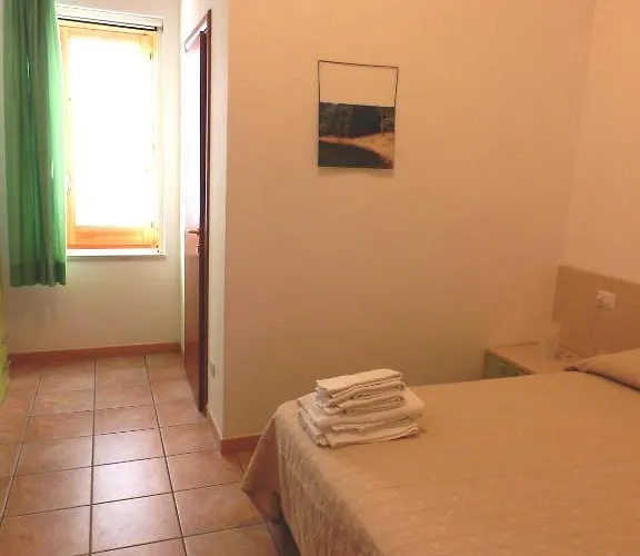 Rose לינה וארוחת בוקר