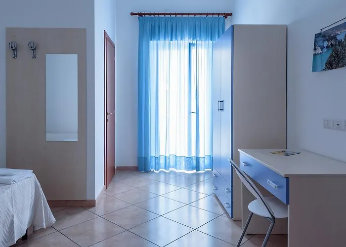 לינה וארוחת בוקר Rose